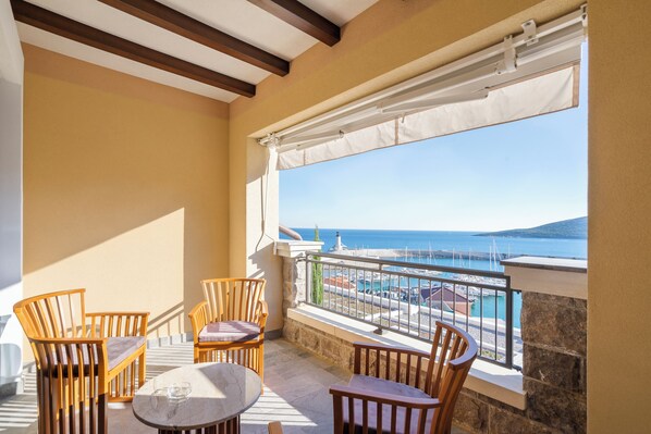 Beach/ocean view