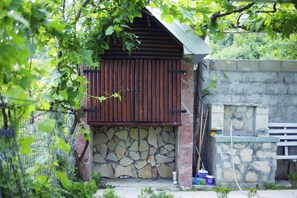 You'll be able to use our BBQ facilities and make you day even better