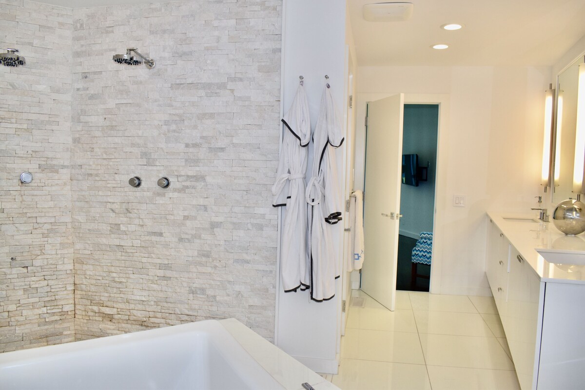 Modern chic house in Georgica, East Hampton