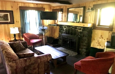 2 Bedroom Chalet with Fireplace