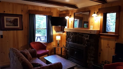 2 Bedroom Chalet with Fireplace