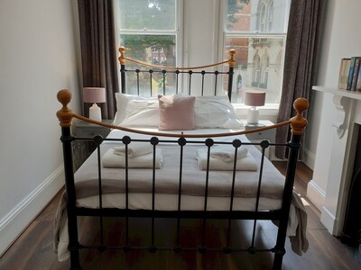 St Martins View - Two Bedroom Apartment, Sleeps 4