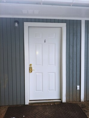 Front door, Keyless entry.