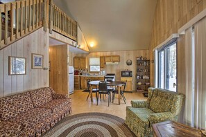 Living Room | 5 Private Acres