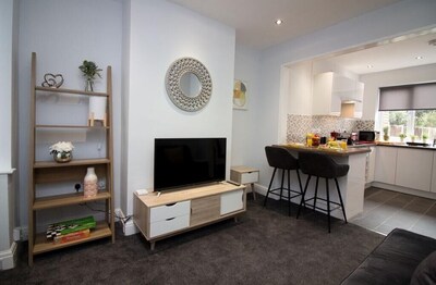 Newly renovated 3 bed property, walking distance from Doncaster town centre and all its amenities