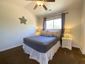 Master Suite - King Bed