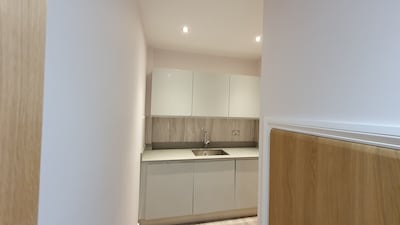 Garland Apartment,Brentwood 3(New big Apartment with Private Entrance & Parking 