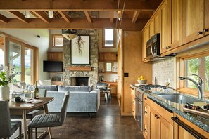 Kitchen - Munger View - Jackson Hole, WY - Luxury Villa Rental