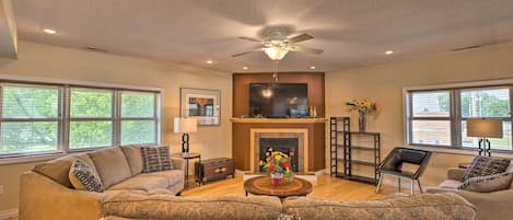 Yankton Vacation Rental: 2BR | 1BA | 750 Sq Ft