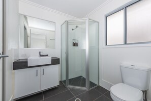 Master ensuite