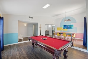 Spielezimmer