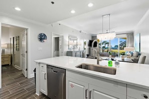 Cook, Dine, Relax - Whether it's coffee at sunrise or cocktails after sunset, this space works for every moment.