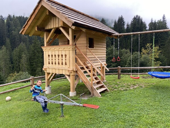 Außen-Kinderspielplatz