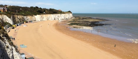 Stone Bay is just across the road!