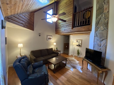 Harmony Place Is An Adorable Cabin In The Perfect Place 