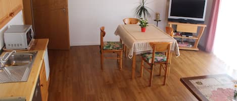 Ferienwohnung, 80qm, 2 Schlafzimmer, max. 4 Personen