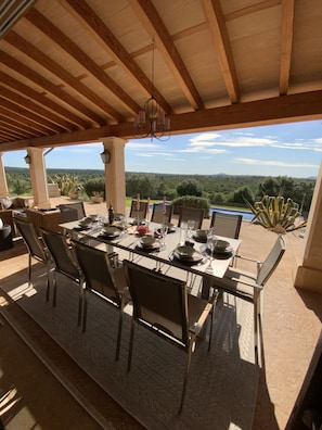 Outdoor dining