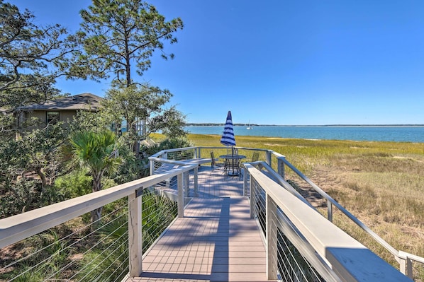 Hilton Head Vacation Rental House | 2BR | 2BA | Stairs Required | 916 Sq Ft