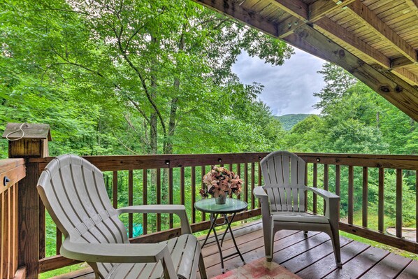 The mountains are waiting at this Waynesville vacation rental!