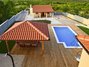 Toit, Propriété, Maison, Balancelle, Immobilier, Piscine, Domicile, La Technologie, Bâtiment, Architecture