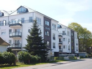 Admiralsgarten, Backbord 12