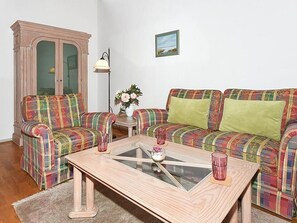 Wohnraum mit integrierter Küche
