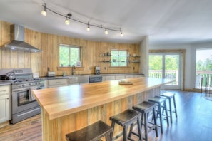 kitchen 3rd floor