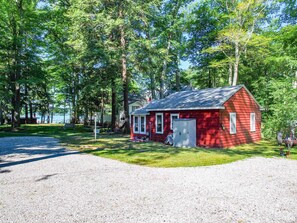 Road House Cottage. 