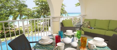 Great outdoor dining with perfect Barbados ocean view