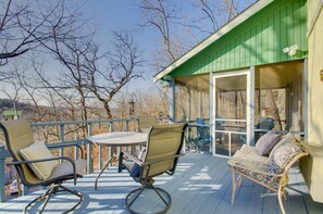 Deck | Outdoor Dining | Grill | Views