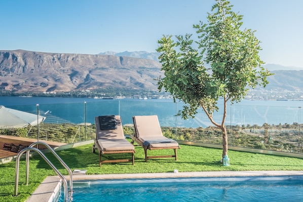 Stunning panoramic view of the endless crystal Cretan Sea.