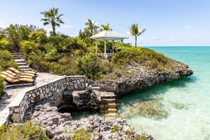 Guests of South Seas have direct access the ocean. These steps are located off the main house.