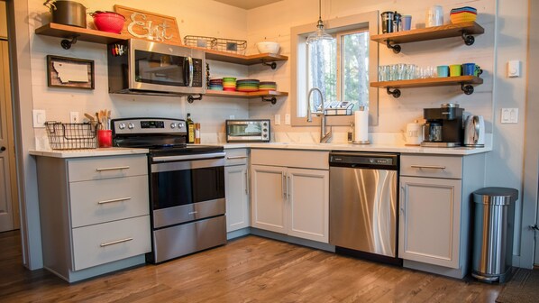 Fully stocked kitchen with all the essentials