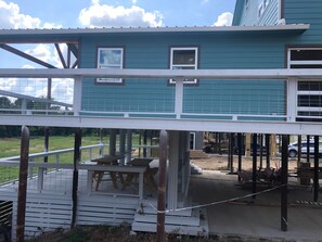 Side View (Front Deck - Breezeway - Lower Deck)