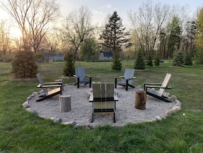 Big and beautifully situated, enjoy the scenery while sitting by the fire.