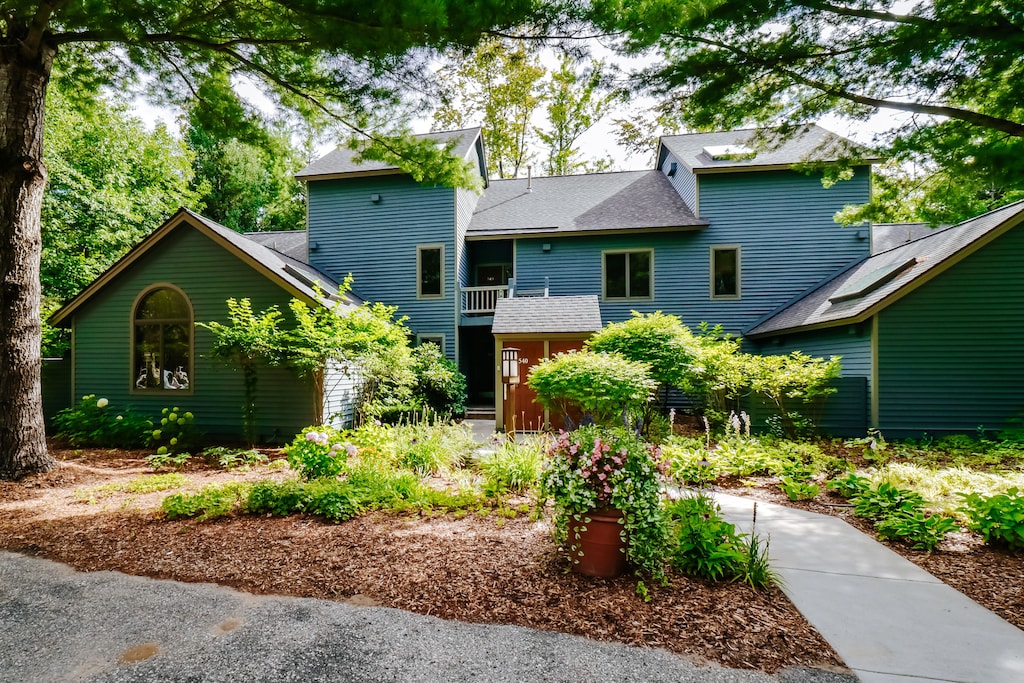 Crystal Mountain Resort Vacation Rentals chalet rentals & more Vrbo