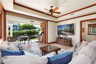 Includes Hilton Waikoloa Pool Pass thru June 2025! Easy walk to the beach! Kol