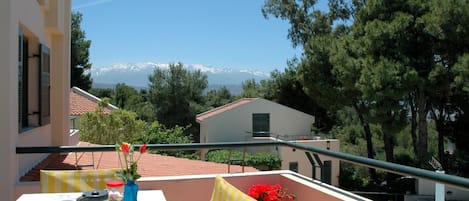 Charming Chania Villa | 1 Bedroom | Villa Pefki Apartment 3 | Air-Conditioning & Access to Pool