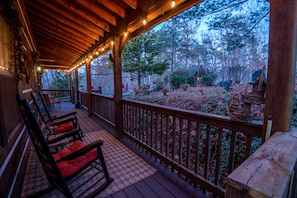 Wears Valley Cabin "Mountain Magic" - Covered entry deck with rocking chairs