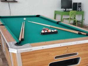 Pelihuone
