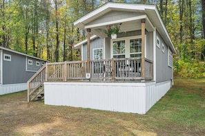 Cascade cottage exterior 