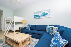 P5 002 Living Room-3