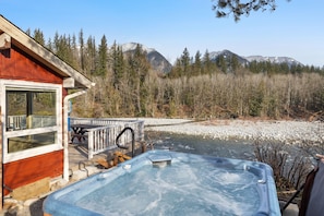 Bain à remous extérieur