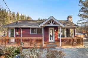Brand new porch with a lovely feel