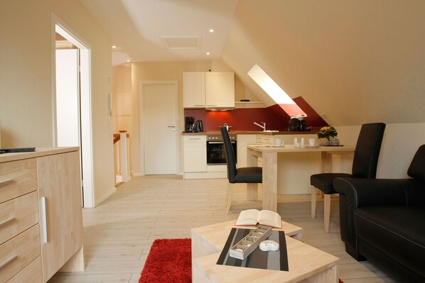 Wohn- Ess Bereich Appartement Strandstrasse 10
