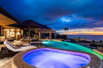 Island Oasis: Stunning Ocean View Retreat! Heated Pool, Spa, AC & Putting Green