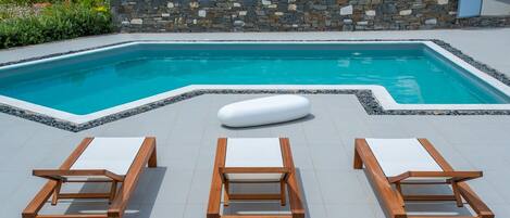 Deluxe Paros Villa | Grand Villa | 4 Bedrooms | Wonderful Sea View & Private Pool | Golden Beach