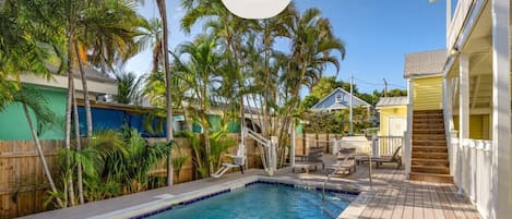 Bench Seating in Heated Pool