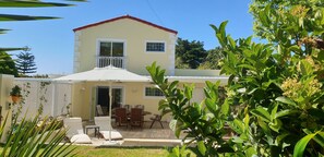 Cottage Cabernet - House Entrance and Veranda