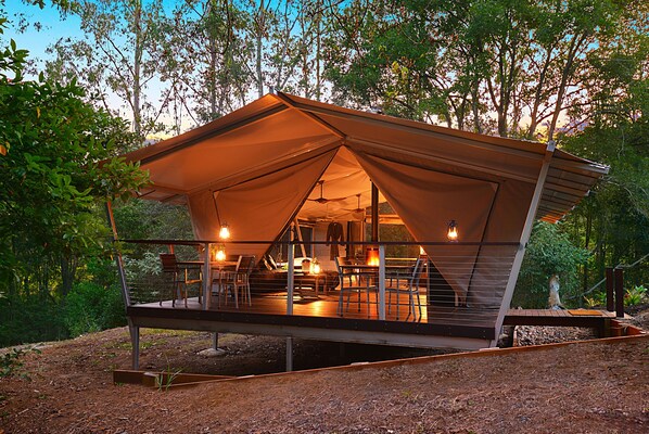 safari tent